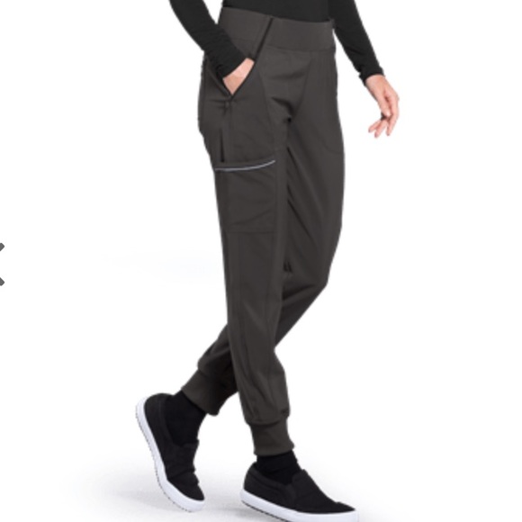 Infinity Jogger Scrubs - Picture 1 of 3